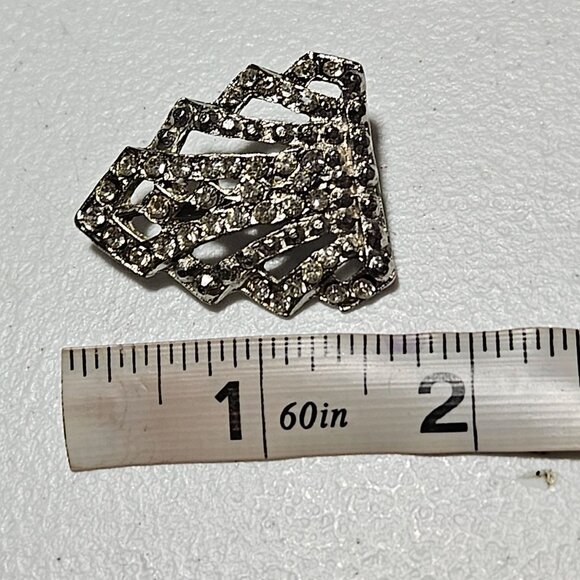 Vintage Rhinestone Brooch Art Deco Style Silver Tone Fashion Jewelry Accessory - Picture 3 of 3